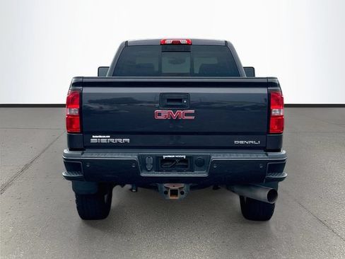 Used 2015 GMC Sierra 2500 Denali w/ Duramax Plus Package AWD/4WD image 25