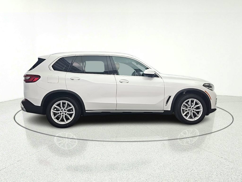 Used 2022 BMW X5 xDrive40i w/ Premium Package AWD/4WD image 8
