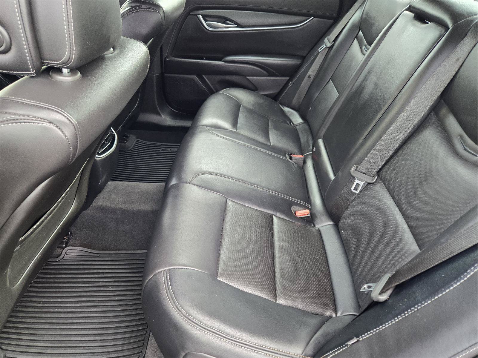 Used 2014 Cadillac XTS FWD image 28