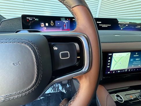 New 2025 Lincoln Navigator Reserve image 31