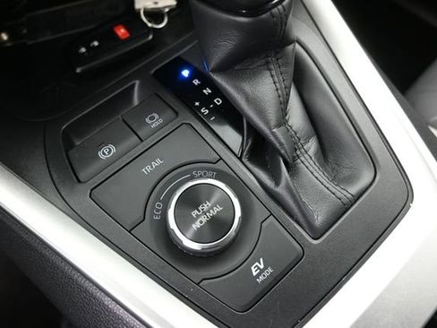 Certified 2025 Toyota RAV4 XLE w/ Weather Package AWD/4WD image 27