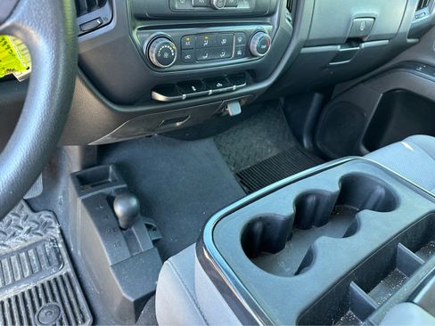 Used 2019 Chevrolet Silverado 1500 W/T w/ WT Convenience Package AWD/4WD image 14
