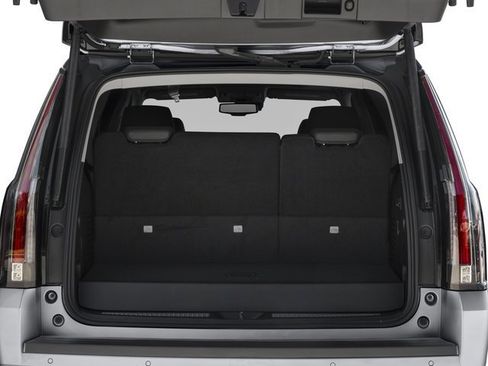 Used 2016 Cadillac Escalade 2WD image 34