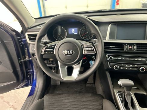 Used 2020 Kia Optima LX image 19