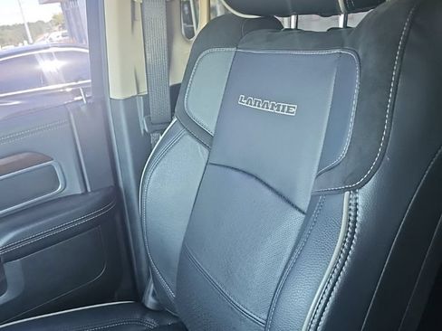Used 2022 RAM 2500 Laramie AWD/4WD image 9