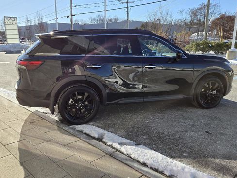 Certified 2025 INFINITI QX60 Luxe w/ Black Edition image 13