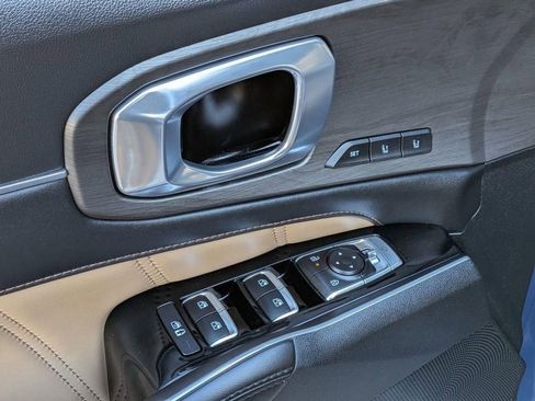 Certified 2024 Kia Sorento SX Prestige w/ Olive Brown Leather Package image 12