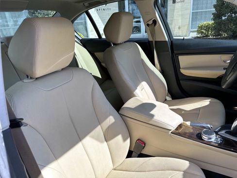 Used 2018 BMW 320i Sedan image 15