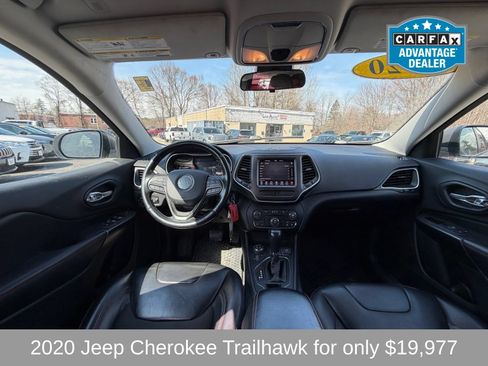 Used 2020 Jeep Cherokee Trailhawk w/ Cold Weather Group AWD/4WD image 12