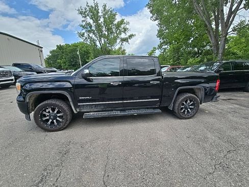 Used 2014 GMC Sierra 1500 Denali w/ Driver Alert Package AWD/4WD image 3