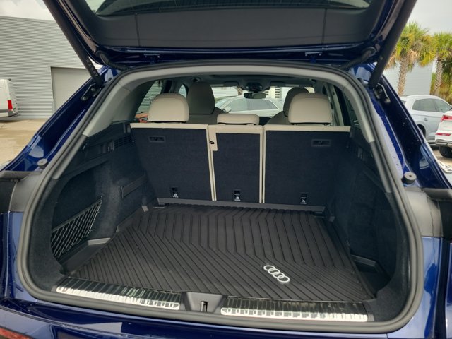 Certified 2025 Audi Q5 Premium Plus w/ Premium Plus AWD/4WD image 8