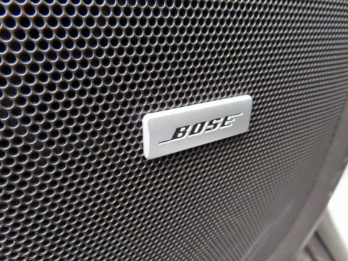 Used 2023 Chevrolet Traverse RS image 11