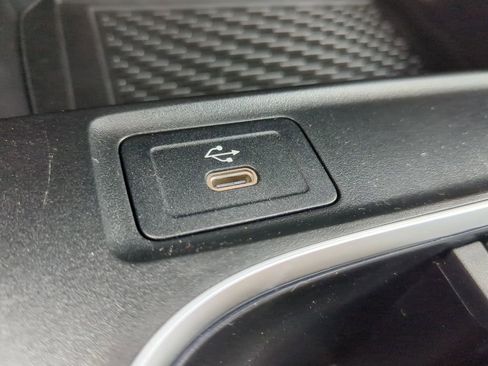 Certified 2025 Mercedes-Benz CLA 250 image 9