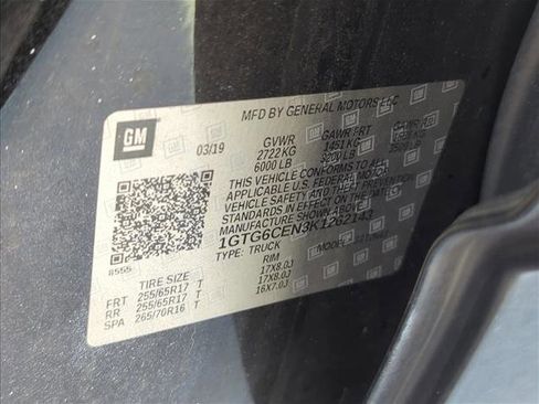 Used 2019 GMC Canyon SLE w/ SLE Convenience Package image 2