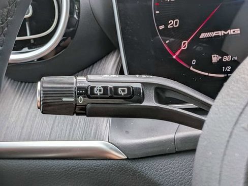 Used 2025 Mercedes-Benz GLC 43 AMG 4MATIC image 33