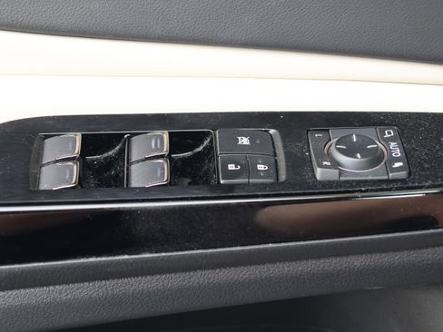 Used 2023 Lexus ES 350 w/ Premium Package image 14