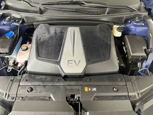Used 2024 Kia EV6 Wind RWD image 32