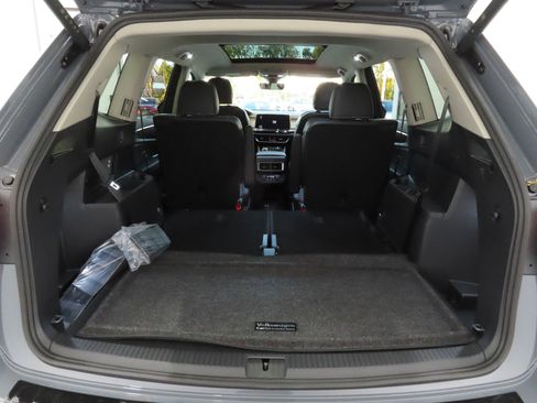 Used 2026 Volkswagen Atlas SE FWD image 23