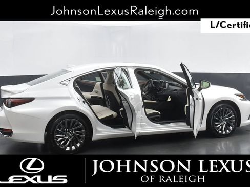 Certified 2025 Lexus ES 300h w/ Technology Package FWD image 31
