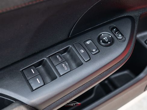Used 2018 Honda Civic Si image 30
