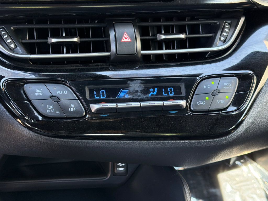 Used 2018 Toyota C-HR XLE FWD image 30