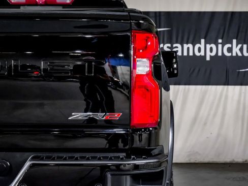 Used 2024 Chevrolet Silverado 2500 ZR2 AWD/4WD image 42