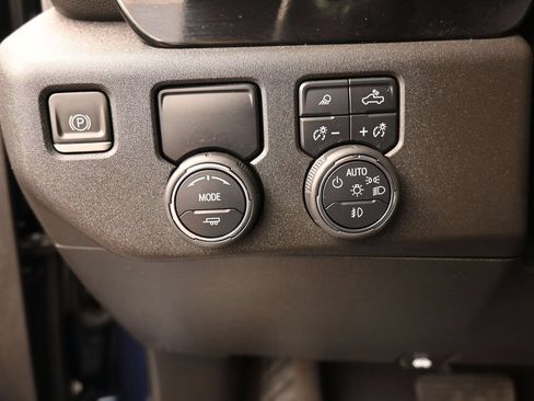 Used 2022 Chevrolet Silverado 1500 LTZ RWD image 40