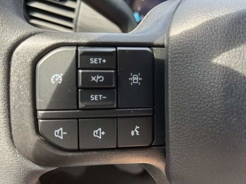 Used 2025 Ford F150 XL RWD image 27