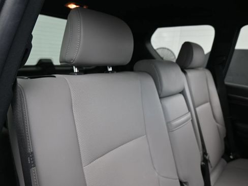 Used 2023 Lexus GX 460 w/ Black Line Special Edition AWD/4WD image 40