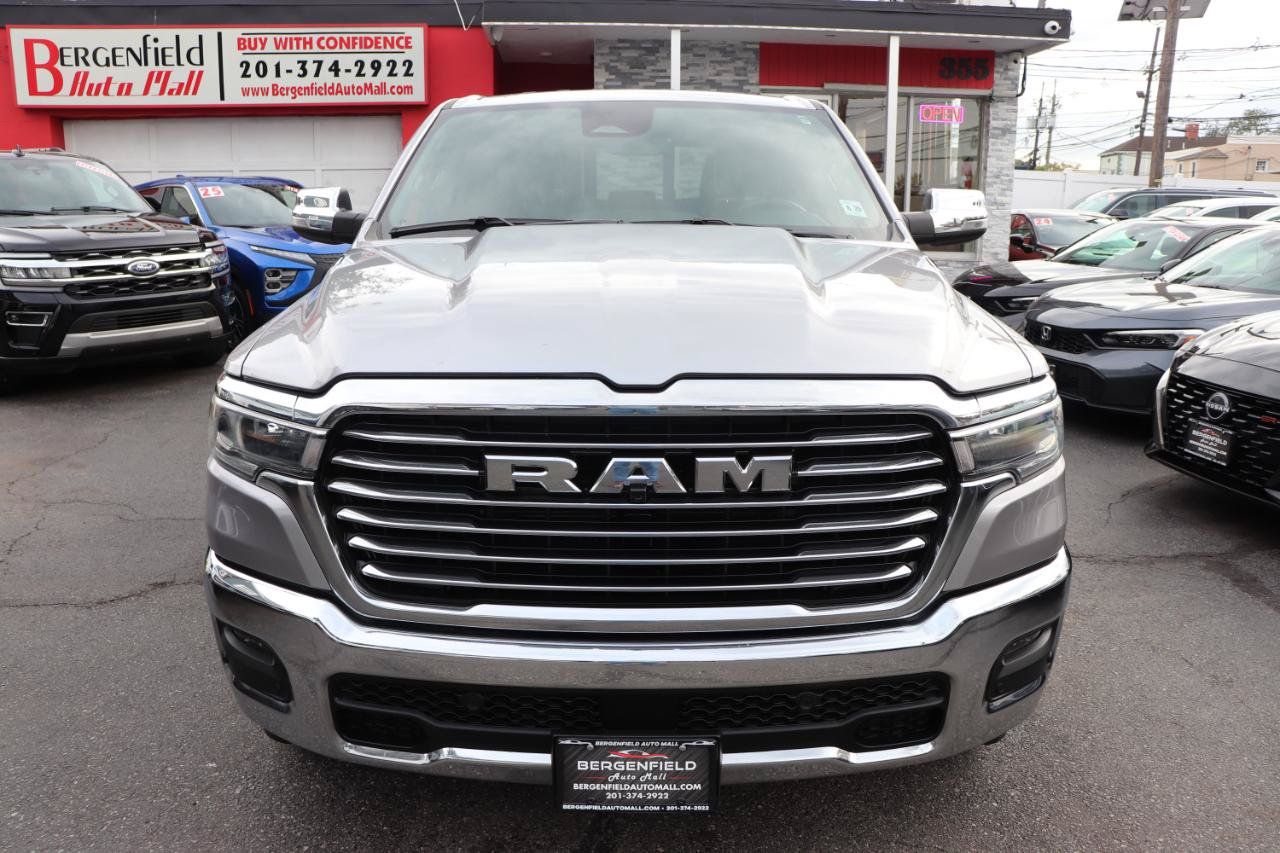 Used 2025 RAM 1500 Laramie AWD/4WD image 8