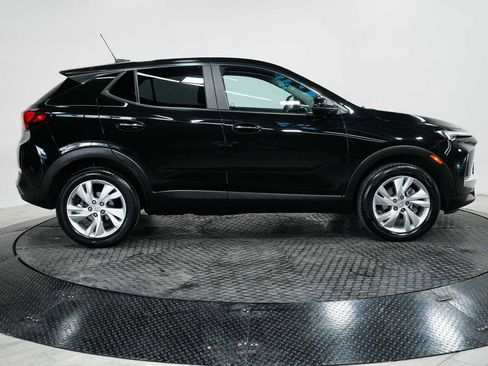 Used 2024 Buick Encore GX Preferred AWD/4WD image 5