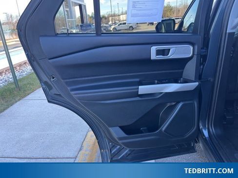 Certified 2024 Ford Explorer XLT w/ Equipment Group 202A image 19