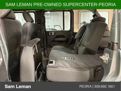 Used 2025 Jeep Wrangler Unlimited Sahara w/ Safety Group image 32