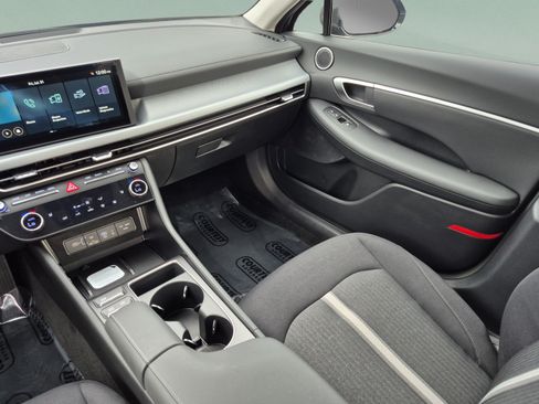 New 2026 Hyundai Sonata SEL FWD image 13