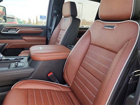 New 2026 GMC Sierra 3500 Denali Ultimate image 17