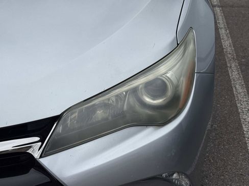 Used 2015 Toyota Camry SE image 9