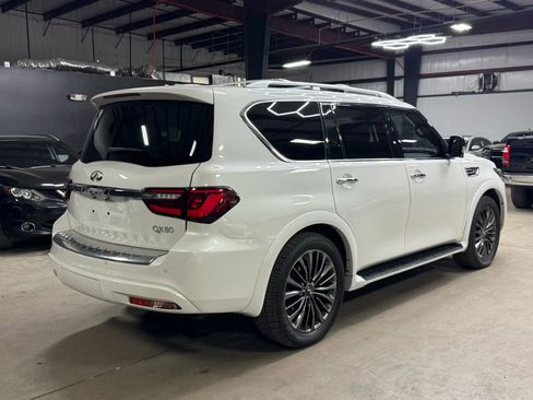 Used 2022 INFINITI QX80 Sensory w/ All-Season Package image 4