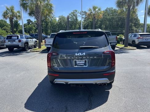 Used 2022 Kia Telluride S AWD/4WD image 9