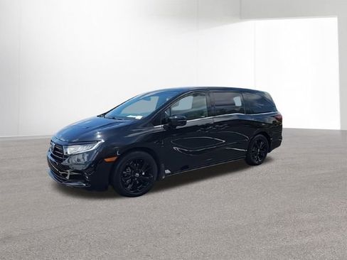 Used 2024 Honda Odyssey Sport image 4
