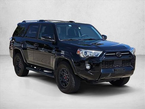 Used 2024 Toyota 4Runner SR5 Premium w/ Moonroof Package RWD image 3