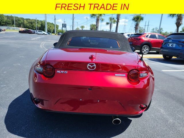Used 2021 MAZDA MX-5 Miata Grand Touring RWD image 9