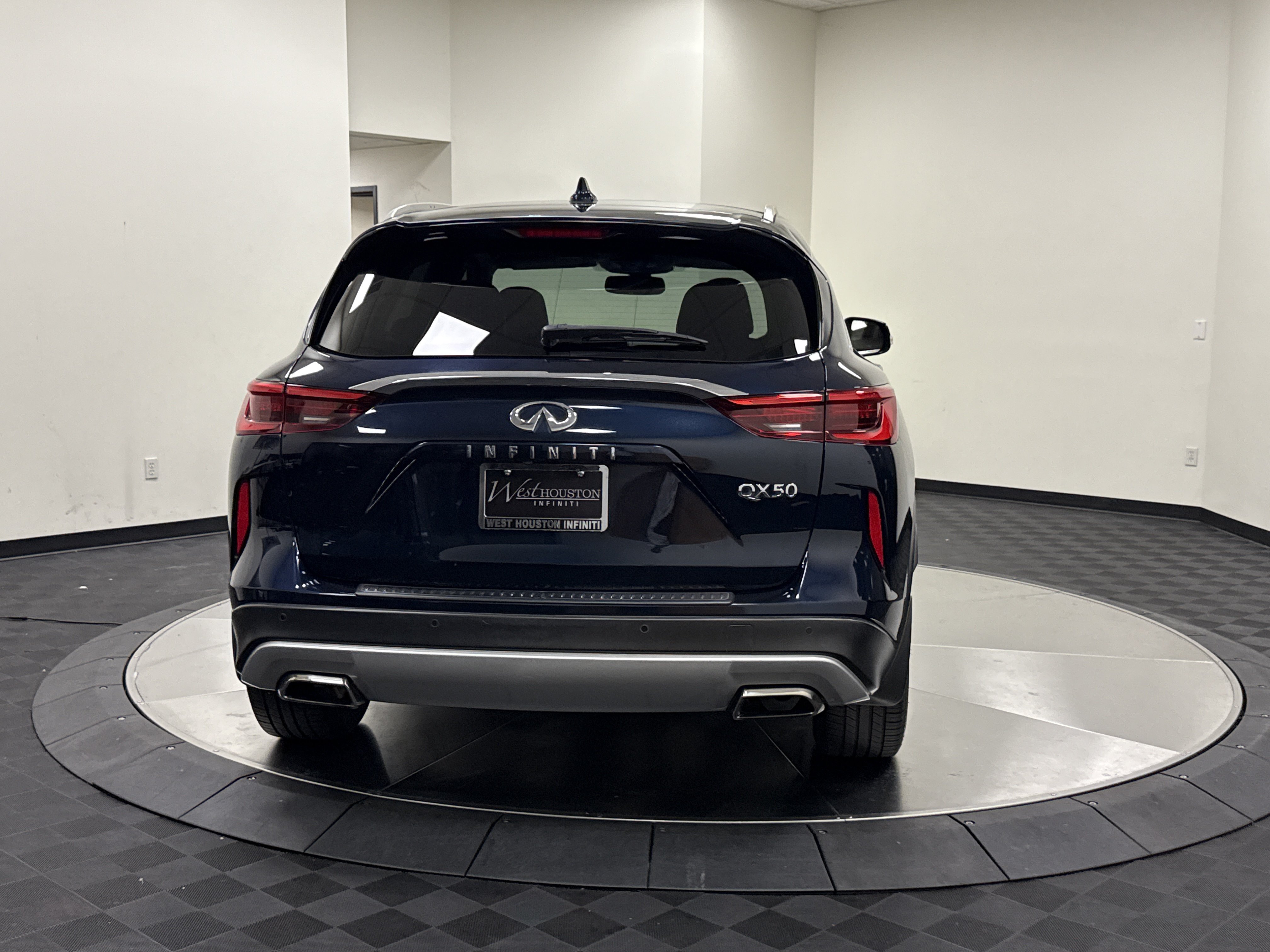 Used 2019 INFINITI QX50 FWD image 6