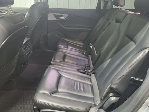 Used 2019 Audi Q7 2.0T Premium w/ Convenience Package AWD/4WD image 39