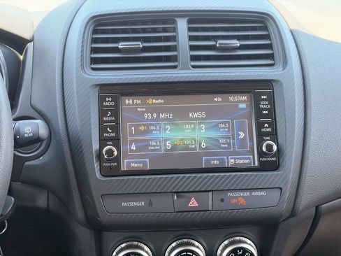 Used 2024 Mitsubishi Outlander Sport ES AWD/4WD image 19