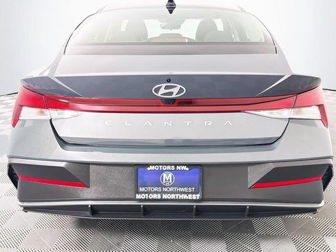 Used 2024 Hyundai Elantra SEL FWD image 24