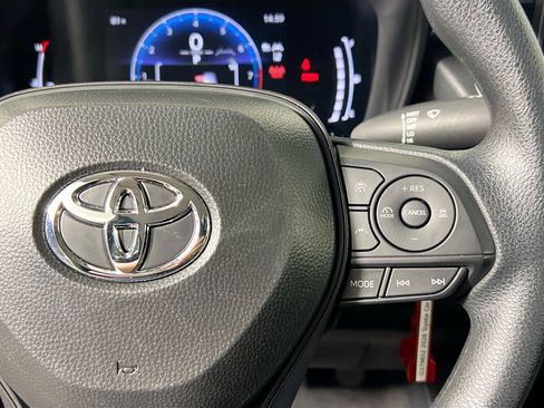 Used 2026 Toyota Corolla LE FWD image 18