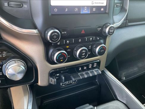 Used 2022 RAM 1500 Laramie AWD/4WD image 33