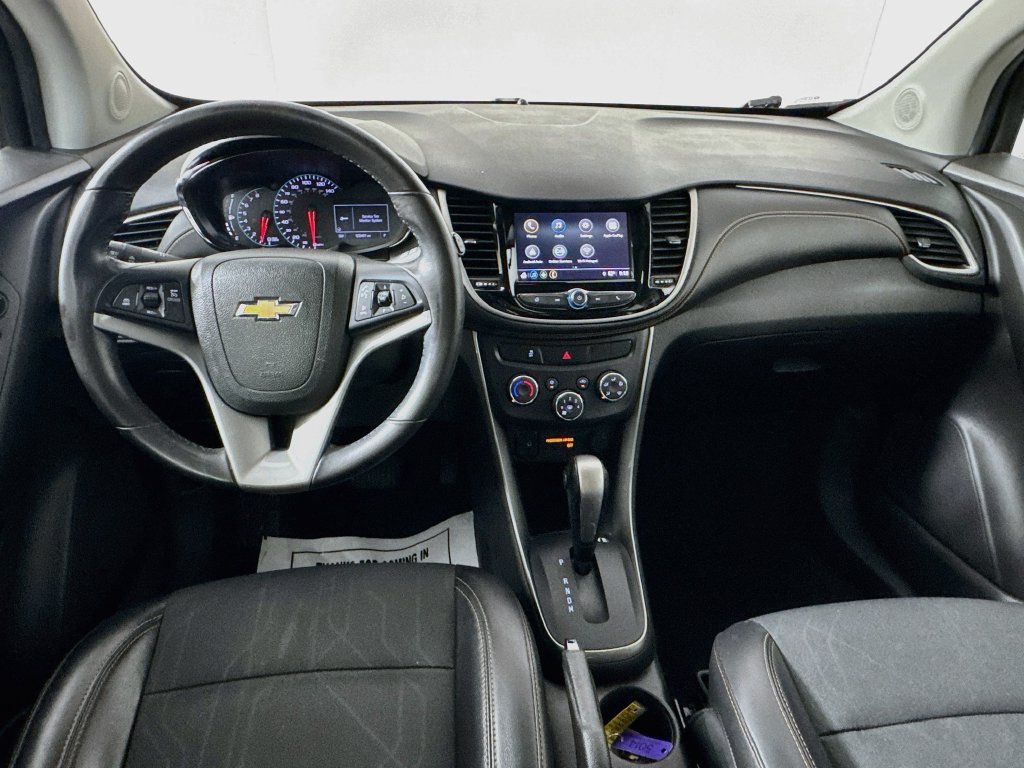 Used 2018 Chevrolet Trax LT w/ LT Convenience Package FWD image 25