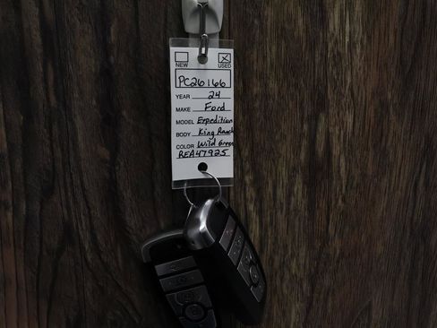 Used 2024 Ford Expedition King Ranch AWD/4WD image 30