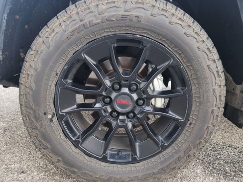 Used 2024 Toyota Tundra Limited w/ TRD Off-Road Package image 15